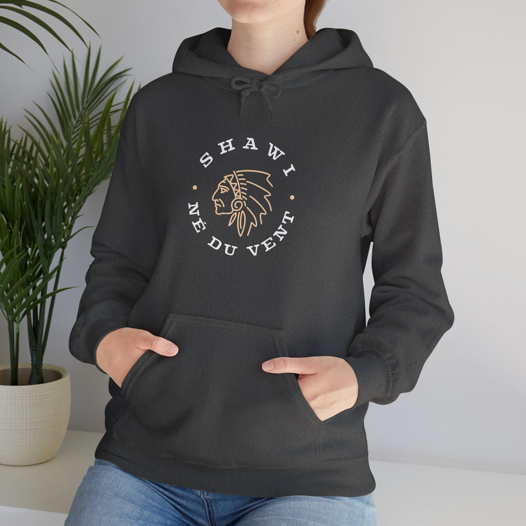 Shawi né du vent Unisex Heavy Blend™ Hooded Sweatshirt - Cozy & Stylish
