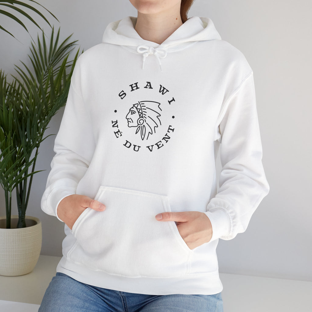 Shawi né du vent Unisex Heavy Blend™ Hooded Sweatshirt - Cozy & Stylish