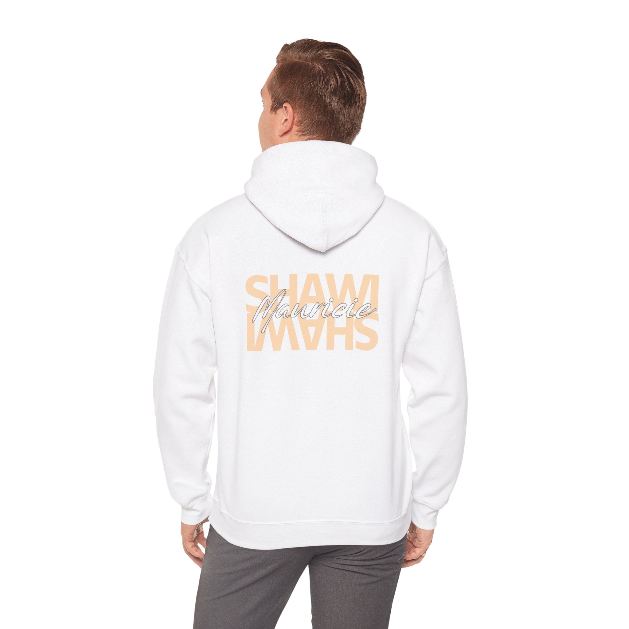Shawi né du vent Unisex Heavy Blend™ Hooded Sweatshirt - Cozy & Stylish